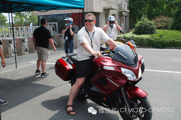 點擊瀏覽下一頁