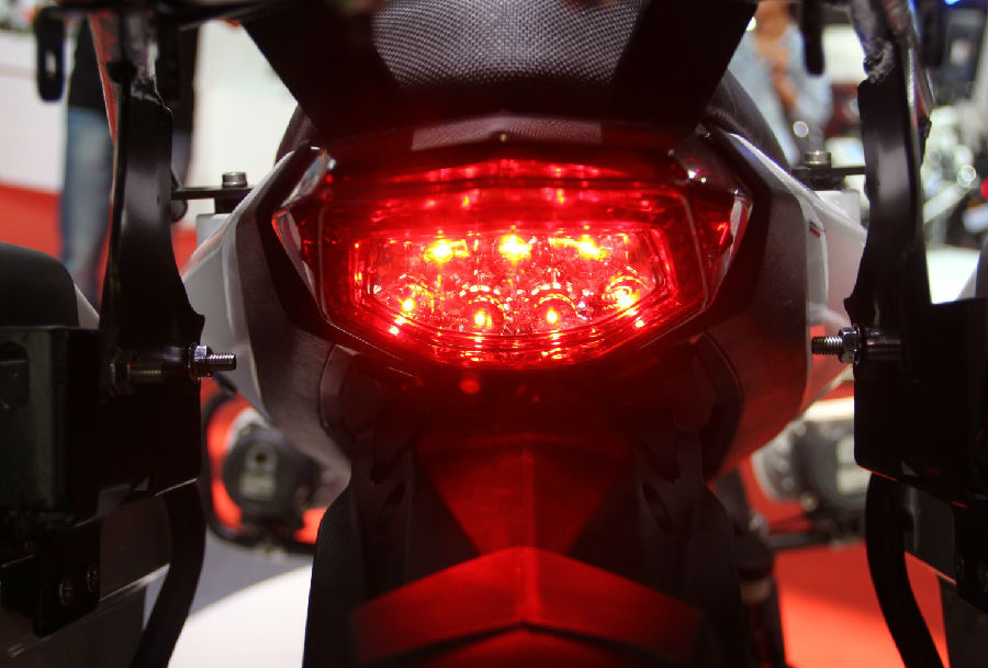 點擊瀏覽下一頁