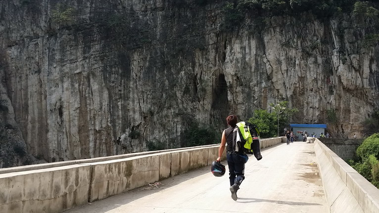 點擊瀏覽下一頁