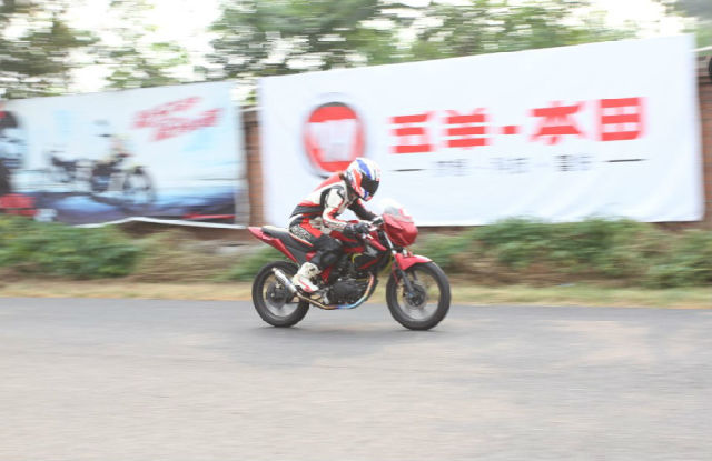 點擊瀏覽下一頁