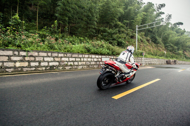 點(diǎn)擊瀏覽下一頁