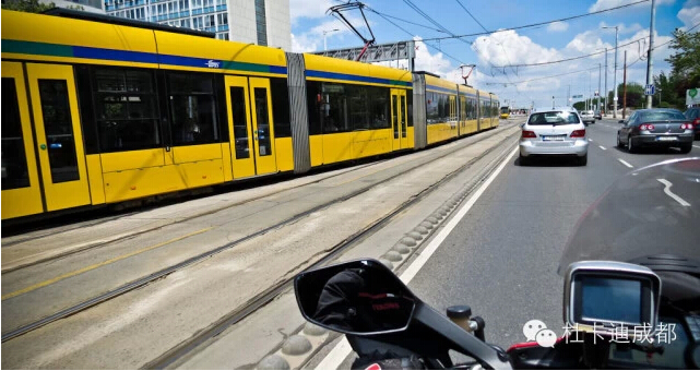 點擊瀏覽下一頁