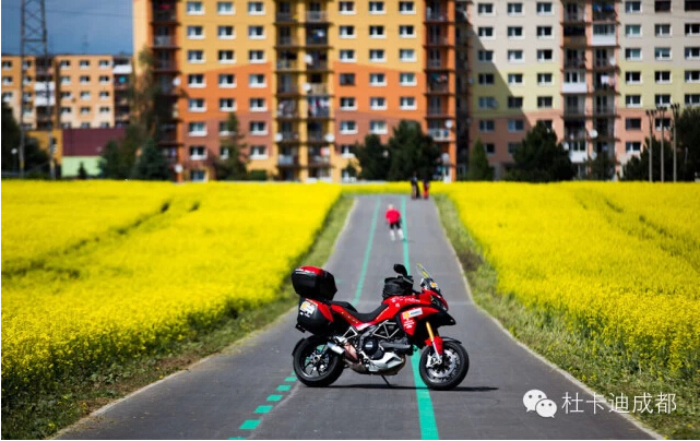 點擊瀏覽下一頁