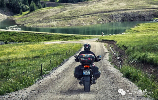 點擊瀏覽下一頁