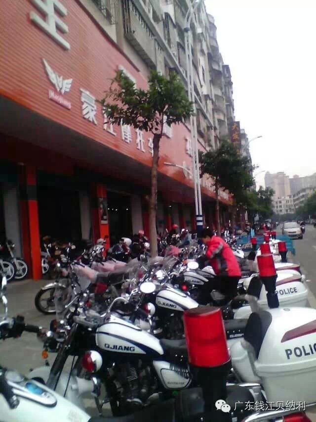 點擊瀏覽下一頁