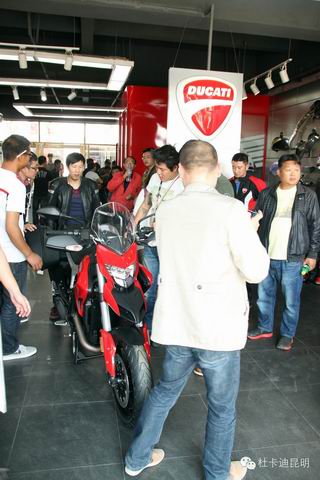 點(diǎn)擊瀏覽下一頁