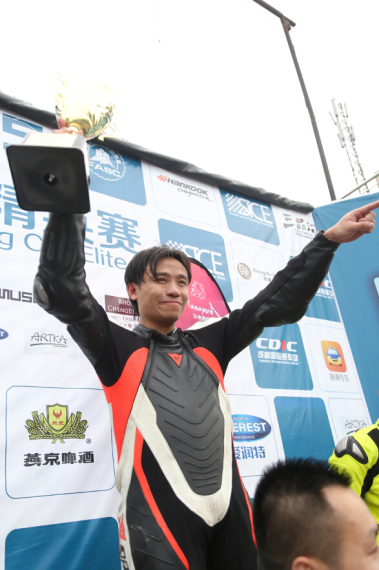 曼島TT車手轉(zhuǎn)戰(zhàn)國內(nèi) 安納普爾那車隊(duì)告捷 曼島TT車手轉(zhuǎn)戰(zhàn)國內(nèi) 安納普爾那車隊(duì)告捷