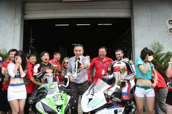 曼島TT車手轉(zhuǎn)戰(zhàn)國內(nèi) 安納普爾那車隊(duì)告捷 曼島TT車手轉(zhuǎn)戰(zhàn)國內(nèi) 安納普爾那車隊(duì)告捷