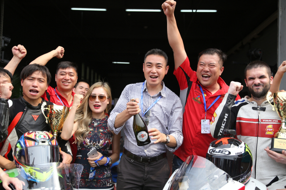 曼島TT車手轉(zhuǎn)戰(zhàn)國內(nèi) 安納普爾那車隊(duì)告捷 曼島TT車手轉(zhuǎn)戰(zhàn)國內(nèi) 安納普爾那車隊(duì)告捷