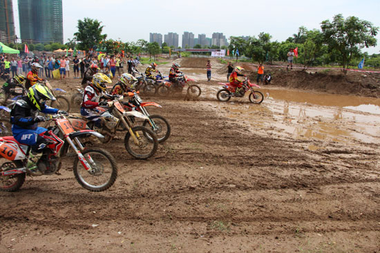 2015華南地區(qū)摩托車越野追逐賽北滘烽煙再起 