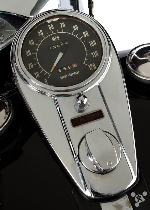 跑了1.3萬(wàn)英里的哈雷摩托賣出天價(jià)