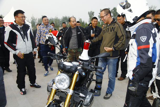 媒體摩托聯(lián)盟BMW駕控會