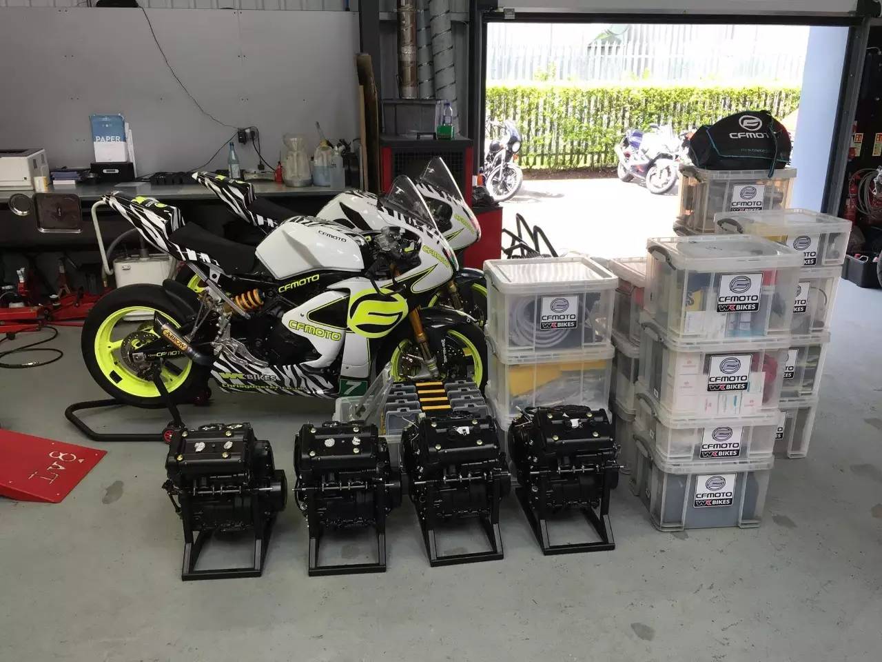 快訊:中國(guó)摩托征戰(zhàn)全球最險(xiǎn)摩托賽事,斬獲佳績(jī)