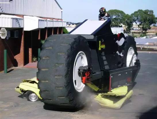 太震撼！世界上最大、最快摩托車(chē)，牛X到無(wú)法想象