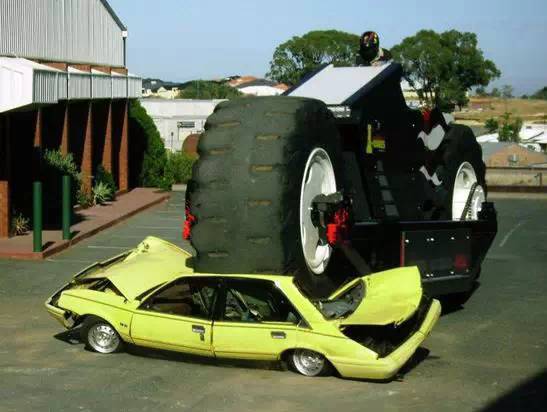 太震撼！世界上最大、最快摩托車(chē)，牛X到無(wú)法想象