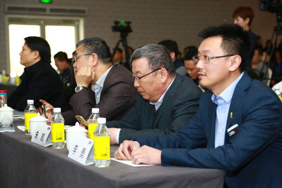 中國超級(jí)摩托車錦標(biāo)賽重燃戰(zhàn)火 60頂級(jí)車手參賽