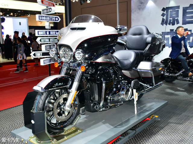 哈雷;摩托車(chē);巡航;重機(jī);V2摩托車(chē)