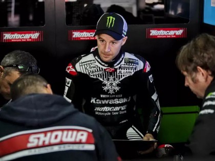 WSBK 季后測(cè)試，未來的ZX-10R冬季雪花版 vs V4R