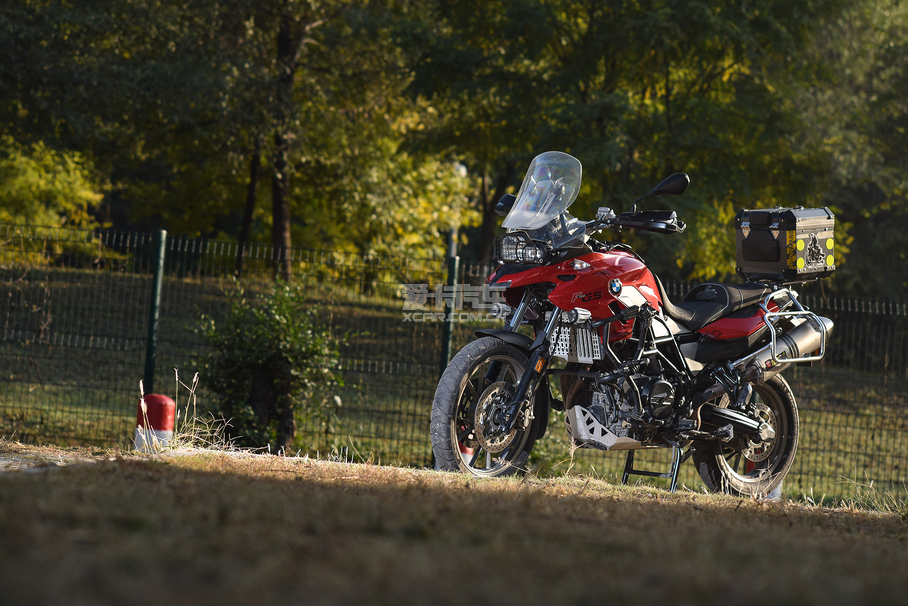 《X-摩托日志》晗芮與她的BMW F700GS;《X-摩托日志》;
