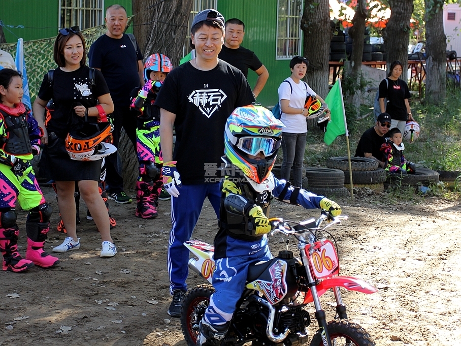 &ldquo;賽車寶&rdquo;杯兒童摩托車挑戰(zhàn)賽