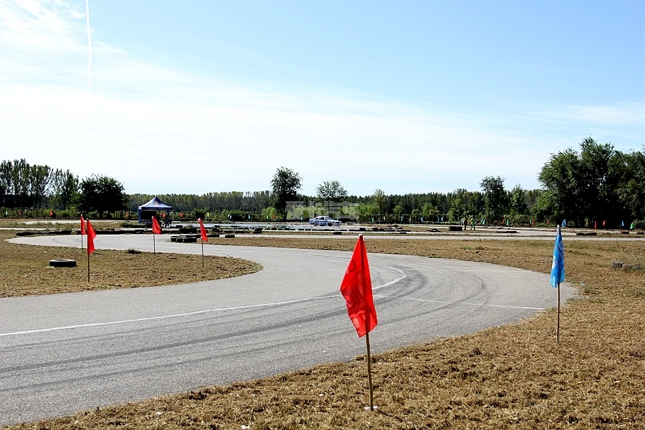 &ldquo;賽車寶&rdquo;杯兒童摩托車挑戰(zhàn)賽