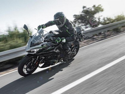 EICMA新款休旅摩托盤(pán)點(diǎn) 不愛(ài)拉力愛(ài)摩旅的不二之選