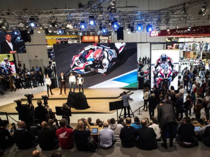 寶馬摩托展示明年 WSBK 賽季陣容