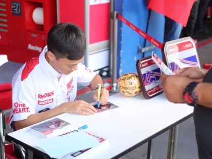 薩瓦迪卡~這里是亞洲摩托車天堂，賽車運動的搖籃！