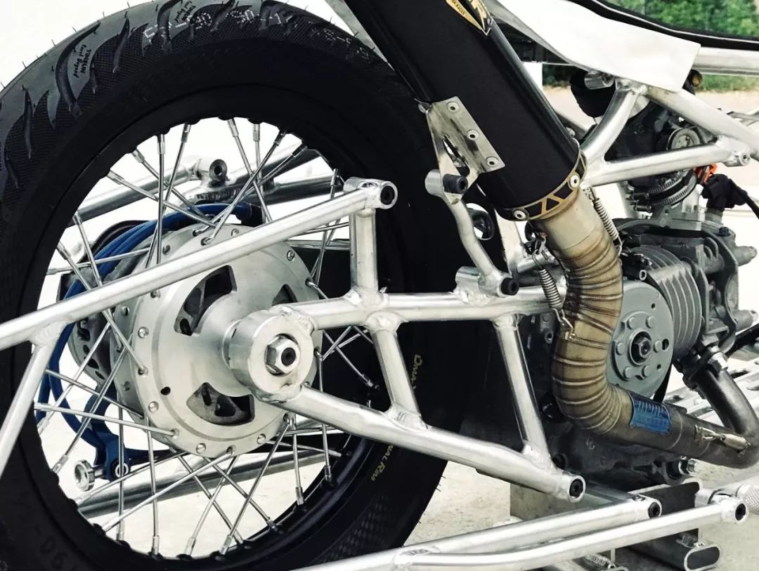 點擊進(jìn)入看圖評論