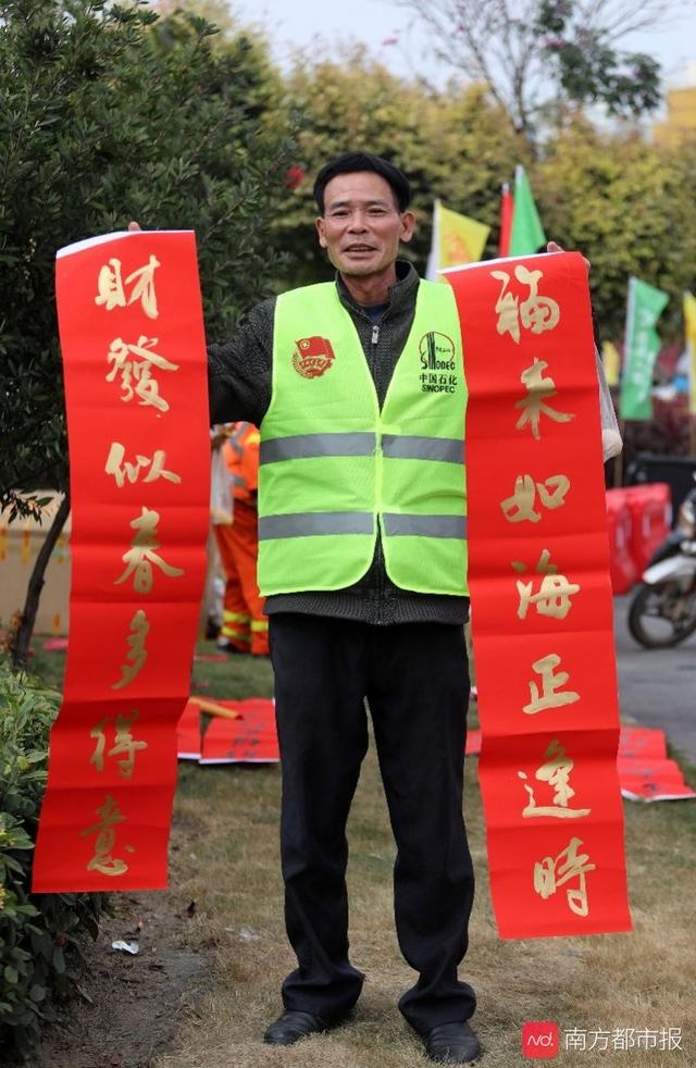 春運(yùn)首日，上千廣東摩托車大軍返鄉(xiāng)，行程最久要5天