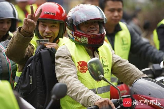 春運(yùn)首日，上千廣東摩托車大軍返鄉(xiāng)，行程最久要5天