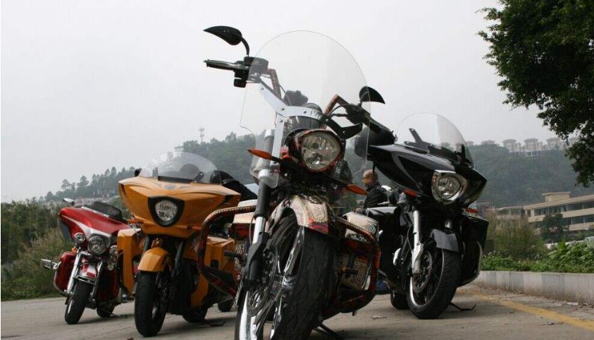 年關(guān)將至，交警對摩托車大軍&ldquo;選擇性執(zhí)法&rdquo;，網(wǎng)友：區(qū)別對待？