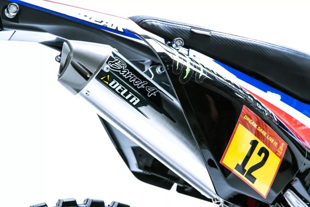 點(diǎn)擊進(jìn)入看圖評(píng)論