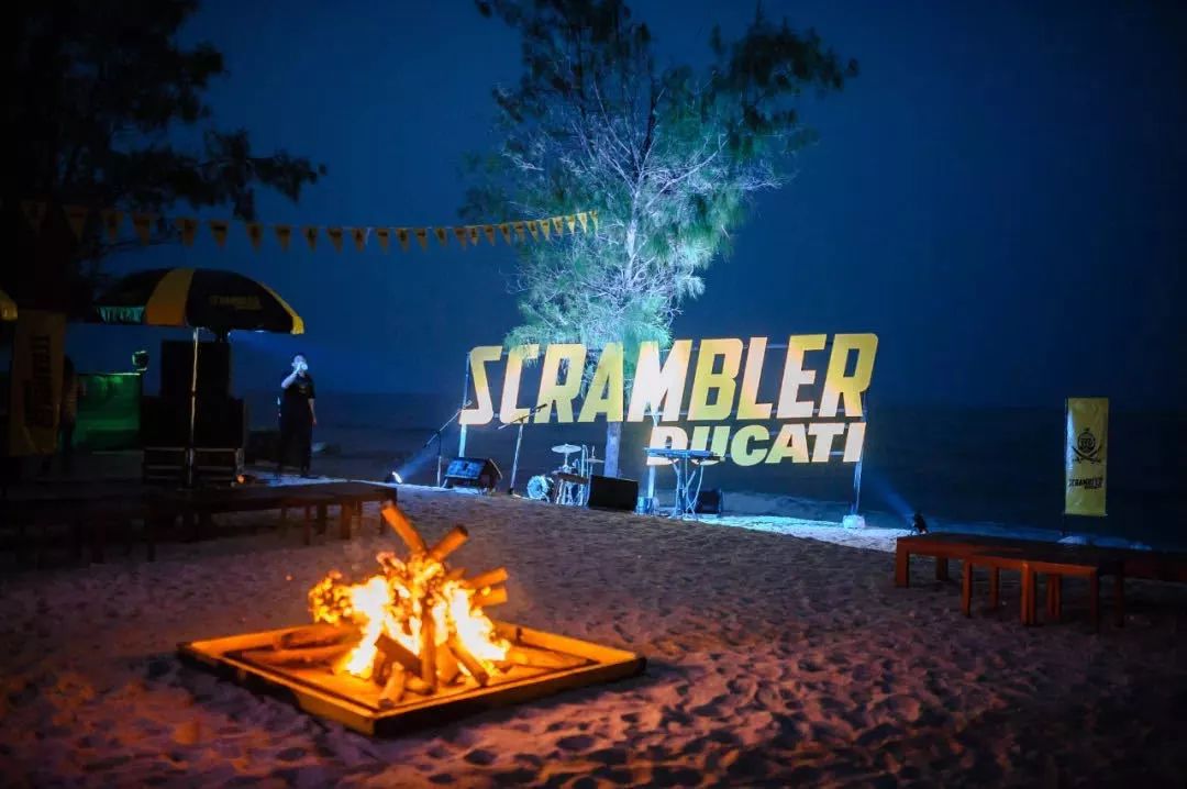 點擊進入看圖評論