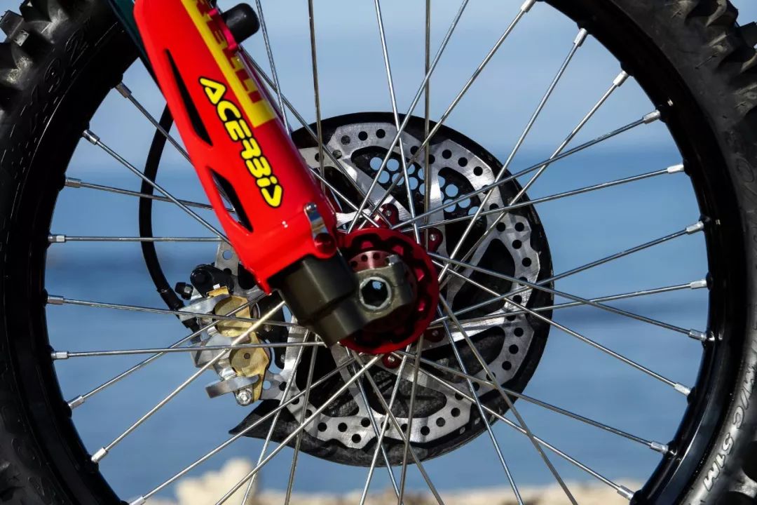 點(diǎn)擊進(jìn)入看圖評(píng)論