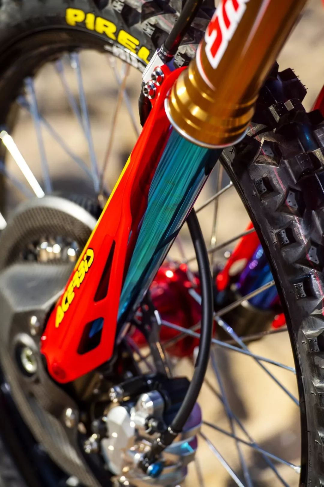 點(diǎn)擊進(jìn)入看圖評(píng)論