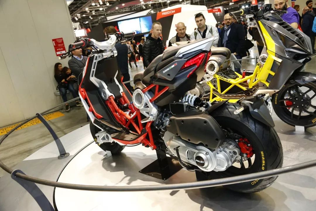 點(diǎn)擊進(jìn)入看圖評(píng)論