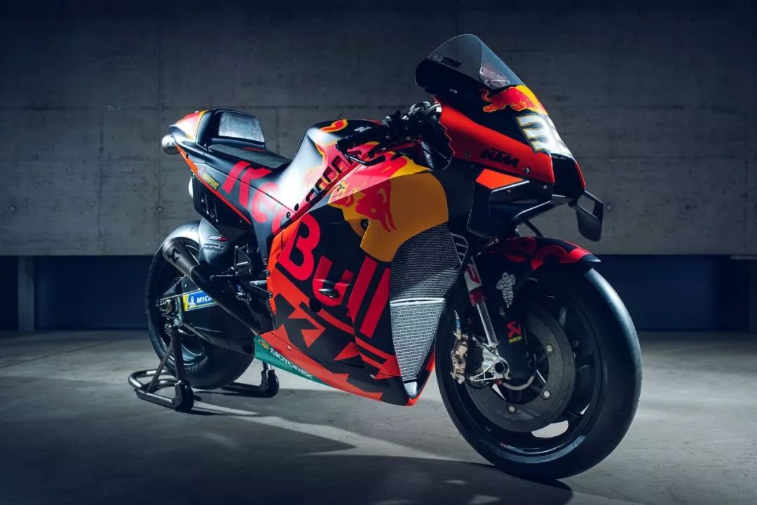 點(diǎn)擊進(jìn)入看圖評(píng)論