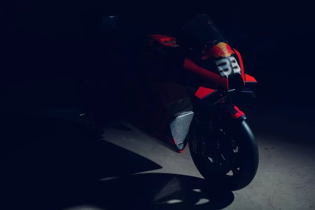 點(diǎn)擊進(jìn)入看圖評(píng)論