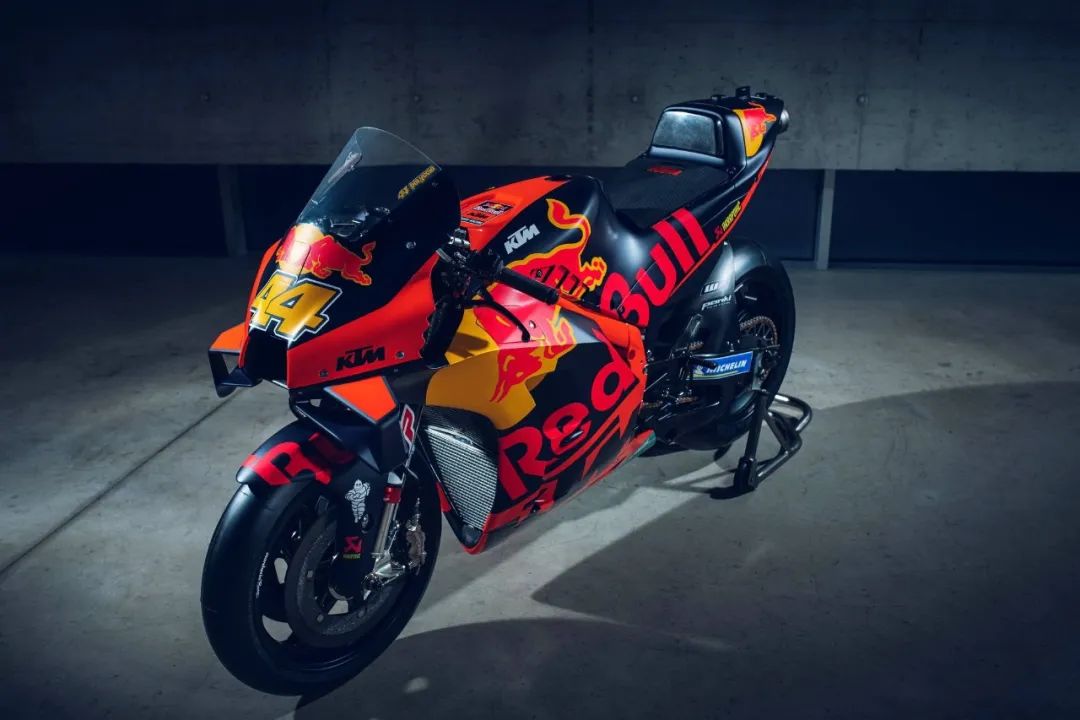 點(diǎn)擊進(jìn)入看圖評(píng)論