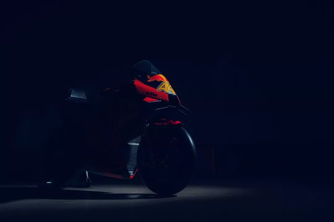 點(diǎn)擊進(jìn)入看圖評(píng)論