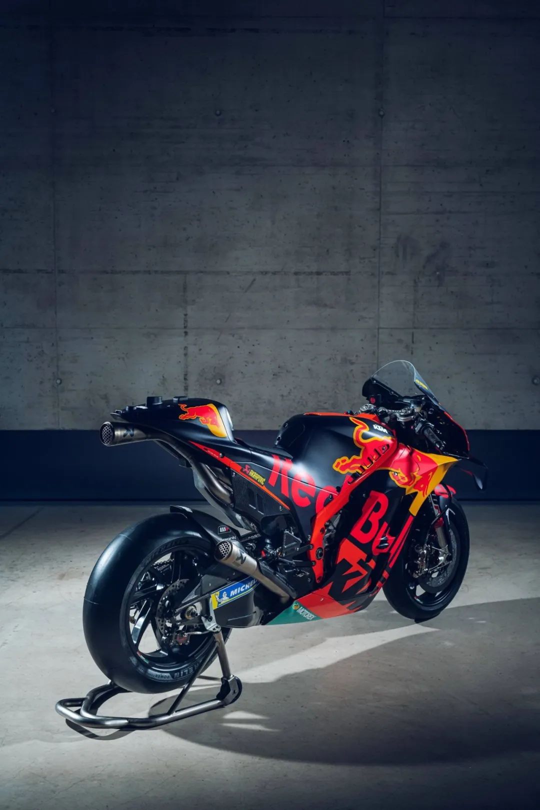 點(diǎn)擊進(jìn)入看圖評(píng)論