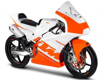 特寫：KTM RC4R 入門級公路專用賽車