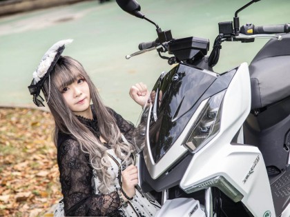 當(dāng)顏值遇上顏值：SYM DRG 158與臺灣美女Coser的故事