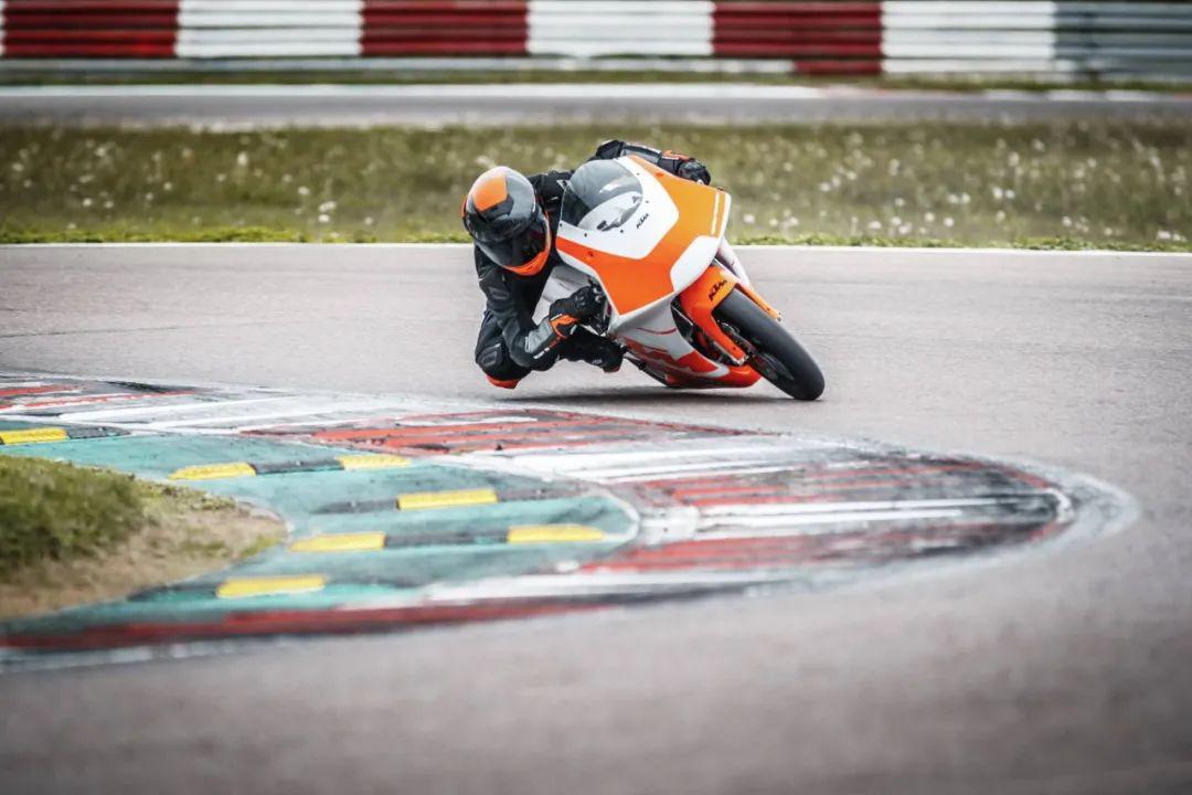 點(diǎn)擊進(jìn)入看圖評論