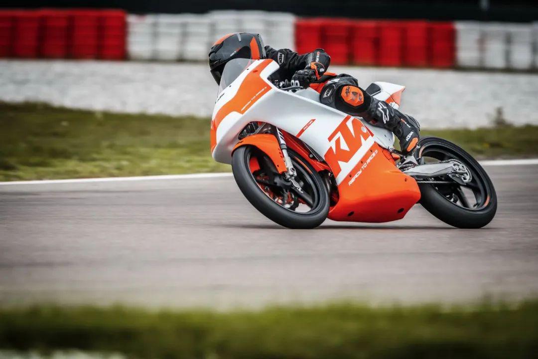 點(diǎn)擊進(jìn)入看圖評論