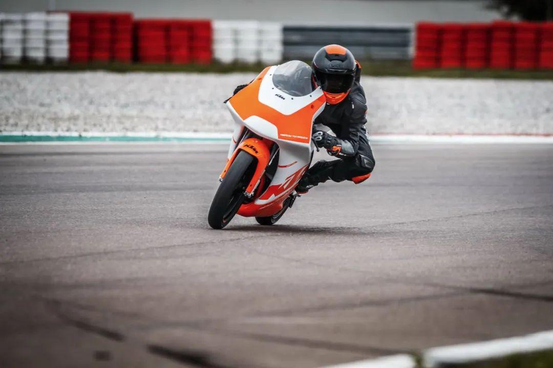 點(diǎn)擊進(jìn)入看圖評論