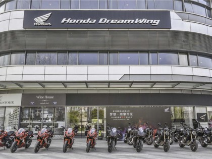 大型圓夢現(xiàn)場，杭州本田大貿(mào)店650系列百車交付!