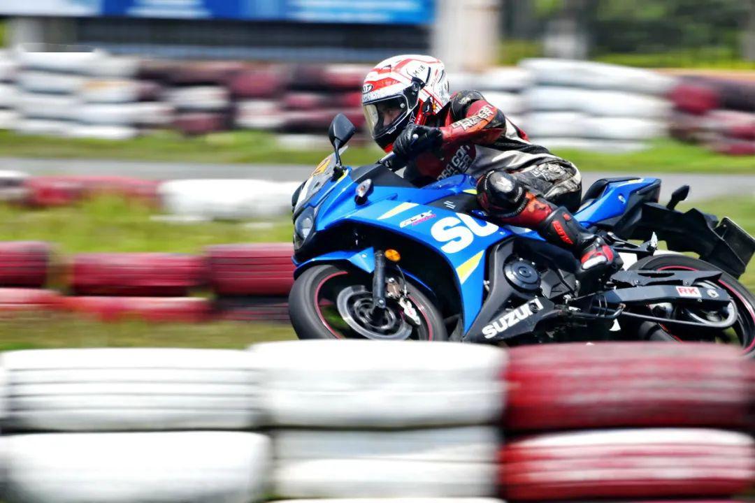 點擊進(jìn)入看圖評論