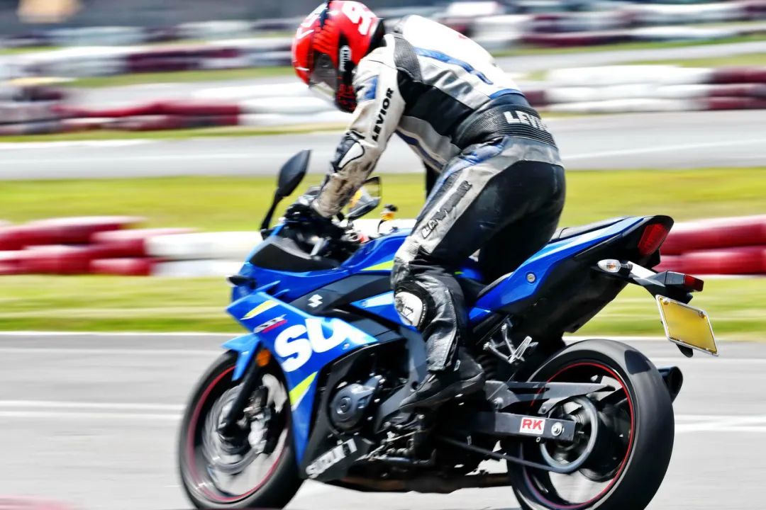 點擊進(jìn)入看圖評論